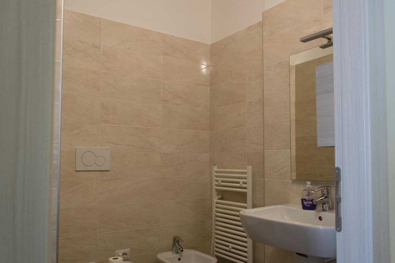 Melibi - Re Lear Apartments Верона Экстерьер фото